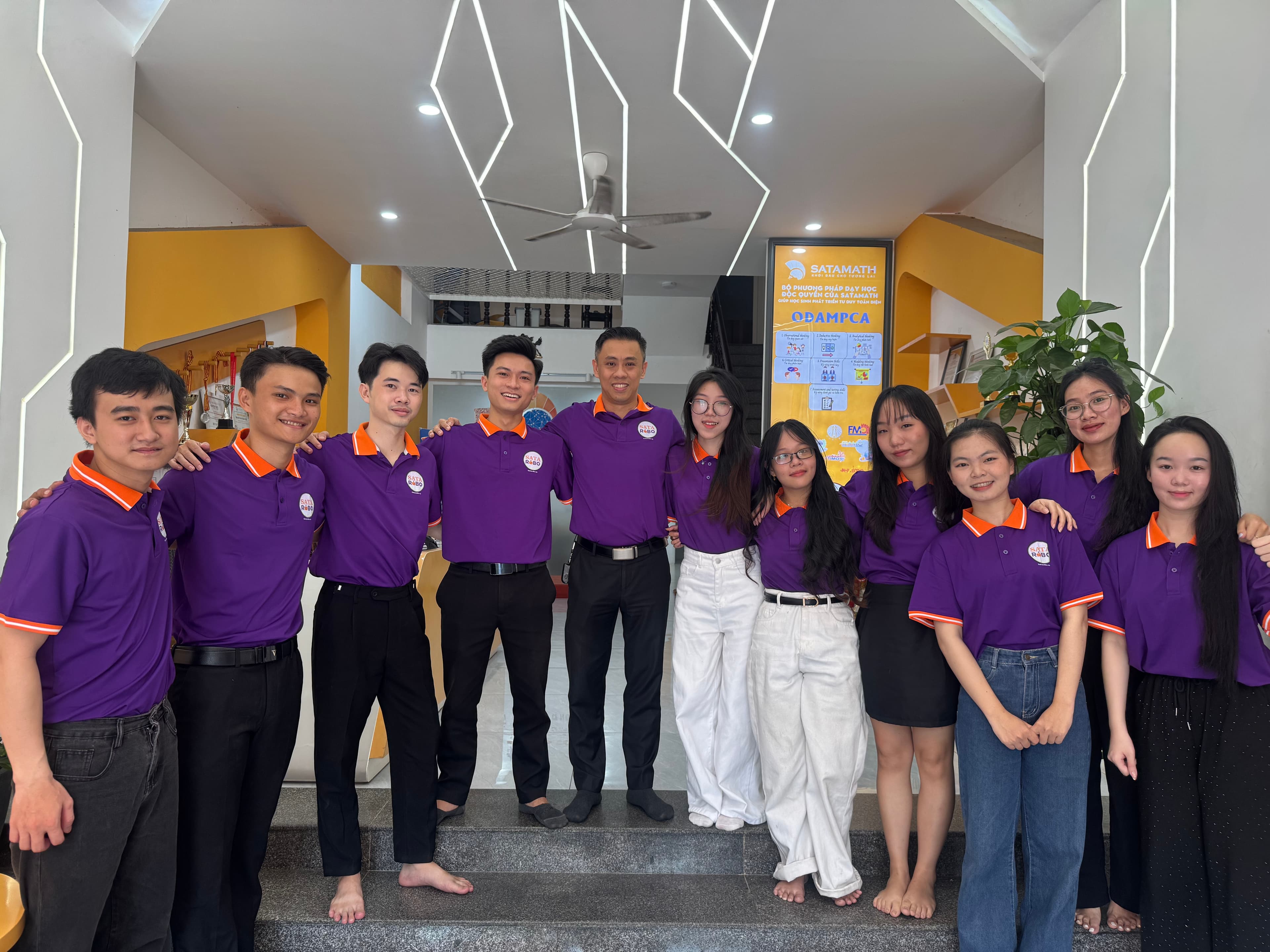 Văn phòng hiện đại Sata Robo